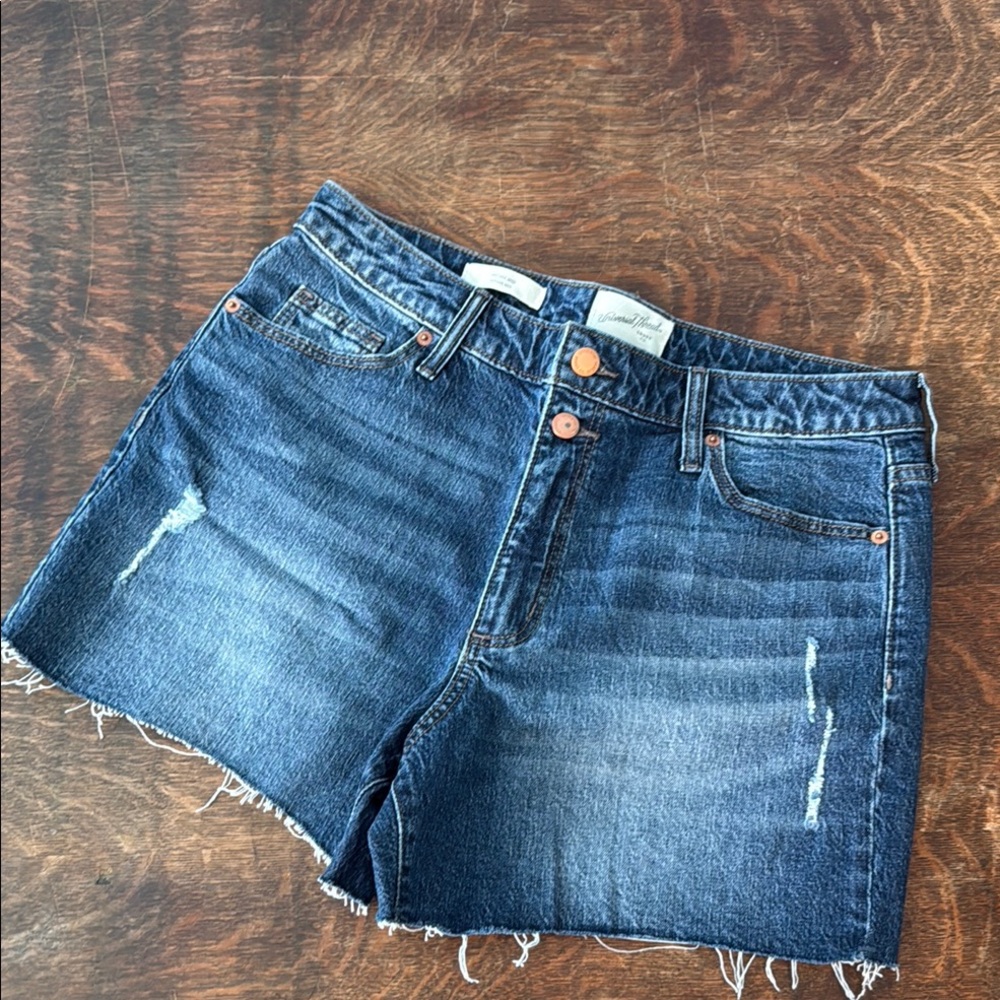 Universal Thread Jean shorts Vintage Midi Size 10/30R